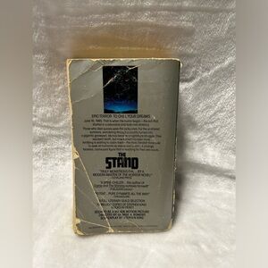The stand by Stephen King First edition Signet Printing 1980 paperback book